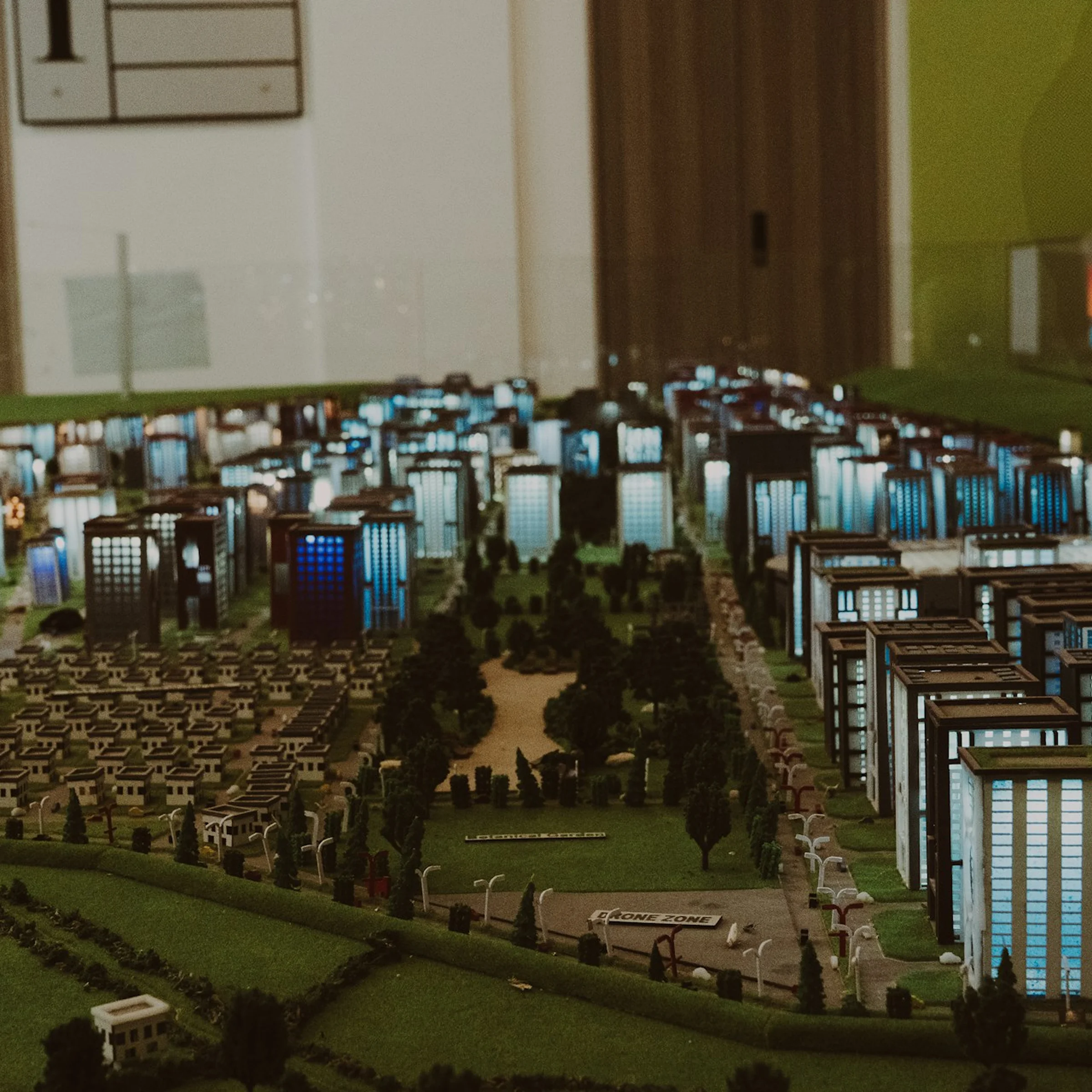 alphonse-oudia-MlarpV9U9is-unsplash 1