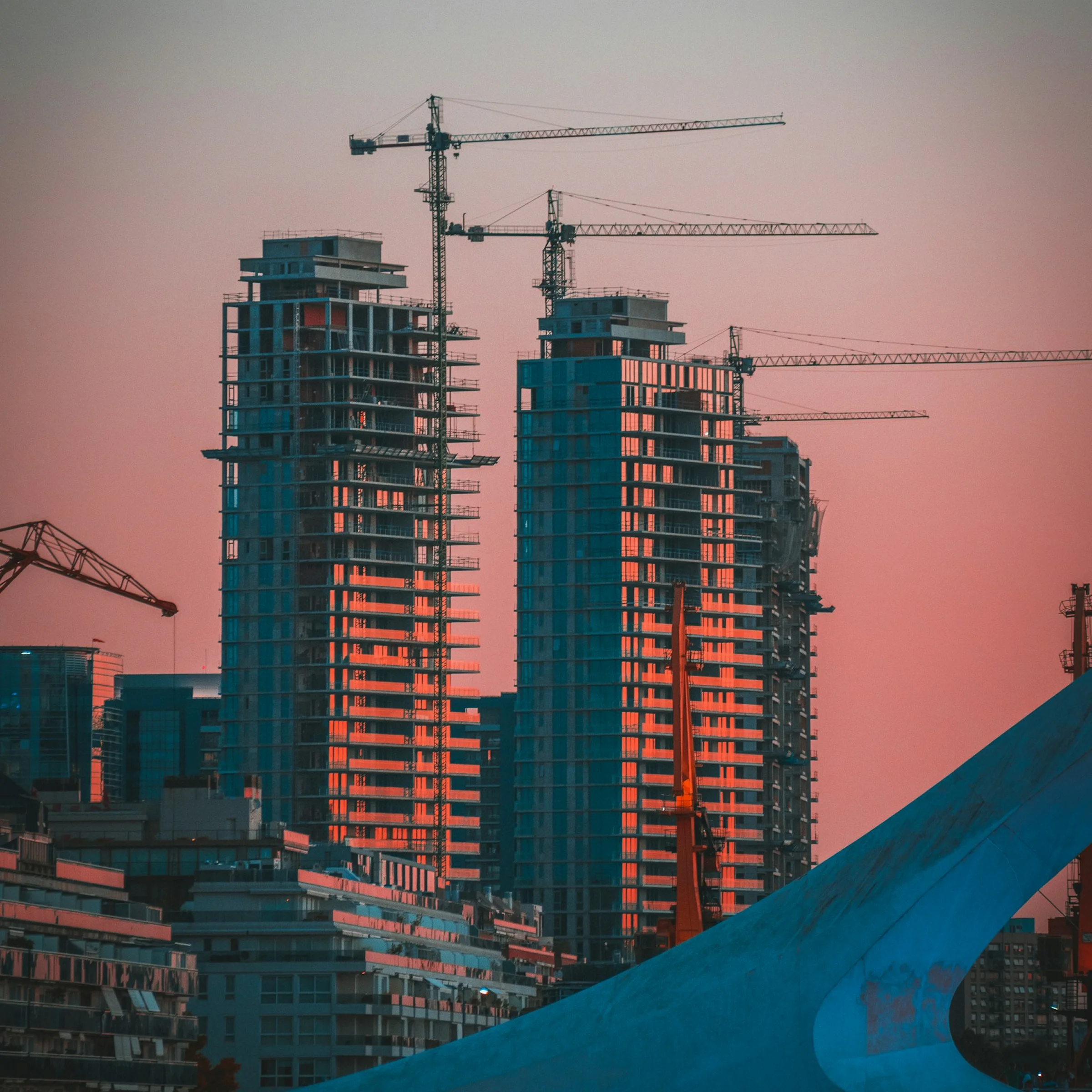 matias-santana-2ykXqiKHNfk-unsplash 1